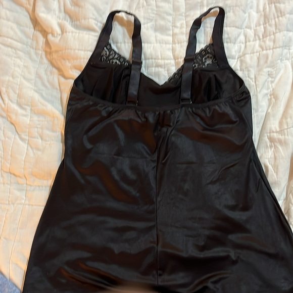 Ruby Ribbon light support cami - Picture 4 of 5